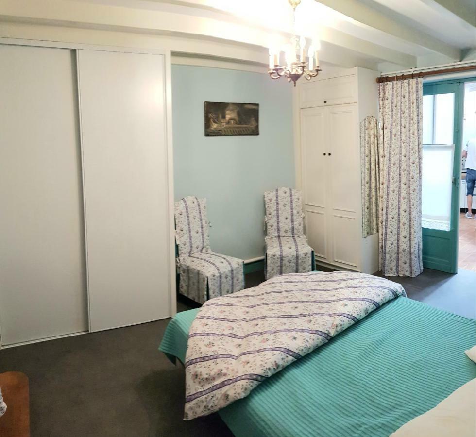 Rubis Apartment Жонзак Екстериор снимка